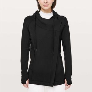 Lululemon Coast Easy Wrap Size 8 Black